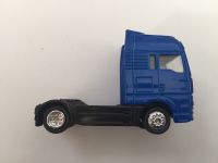 Spielzeugauto Miniatur Truck Zugmaschine Fahrerhaus blau LKW MAN Süd - Niederrad Vorschau