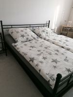 Doppelbett Metall 1,80 m x 2 m, 2 Lattenroste und 2 Matratzen Sachsen-Anhalt - Aschersleben Vorschau