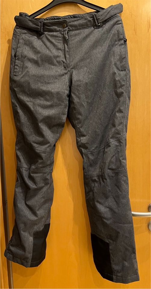 Skihose • Schneehose - Gr. S (36/38) - für Damen / Mädchen in Biberach an der Riß