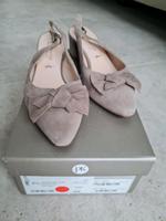 Sling Pumps Peter Kaiser Wildleder nude Top Zustand Brandenburg - Dallgow Vorschau