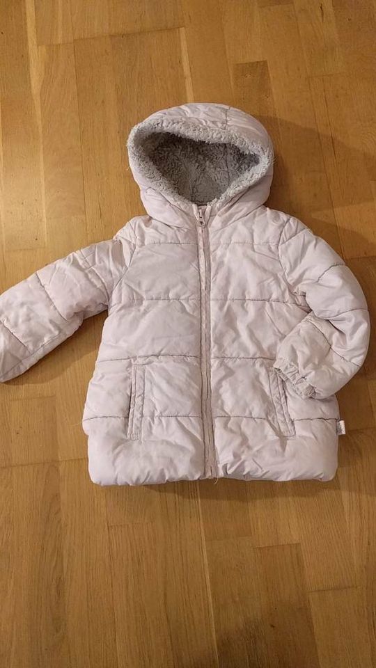 Winterjacke rosa Gr. 100 cm Benetton in Bremen