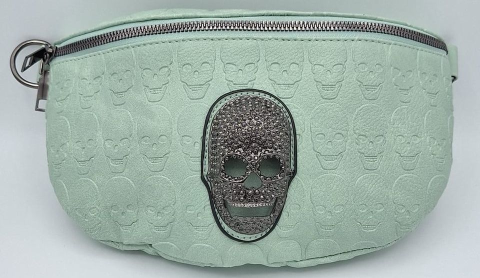 3D Bauchtasche mit abnehmbaren Tragegurt in Villingendorf