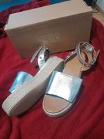 Cox wunderschöne Wedges sandalen Schuhe Silber 41 neu Sommer Nordrhein-Westfalen - Stolberg (Rhld) Vorschau