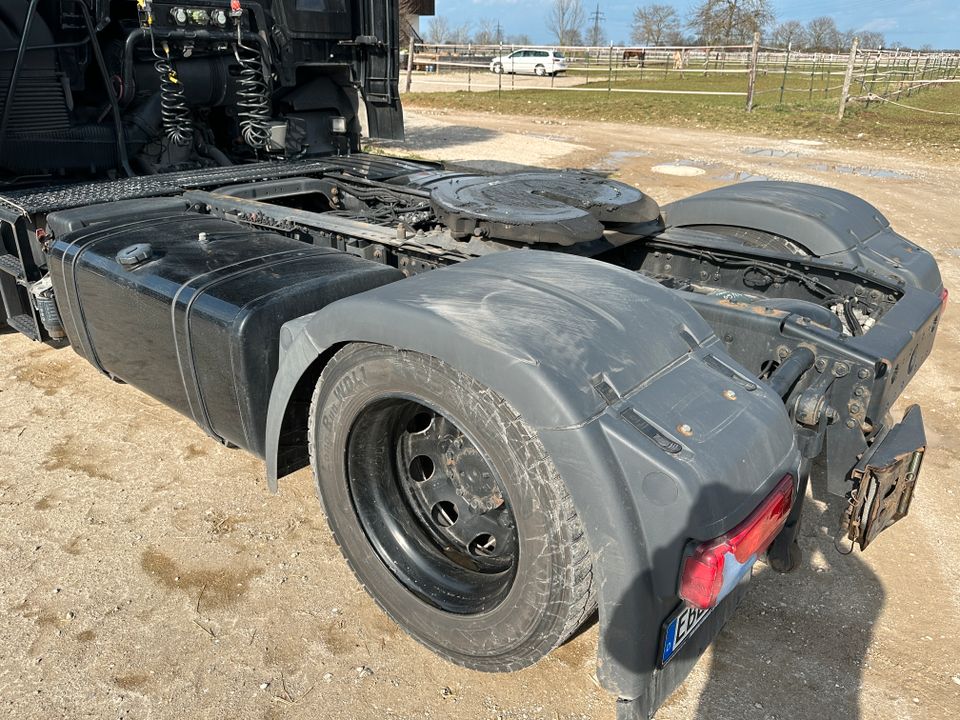 MAN TGX 18.440 Volumen-Sattelzugmaschine LKW in Vaterstetten