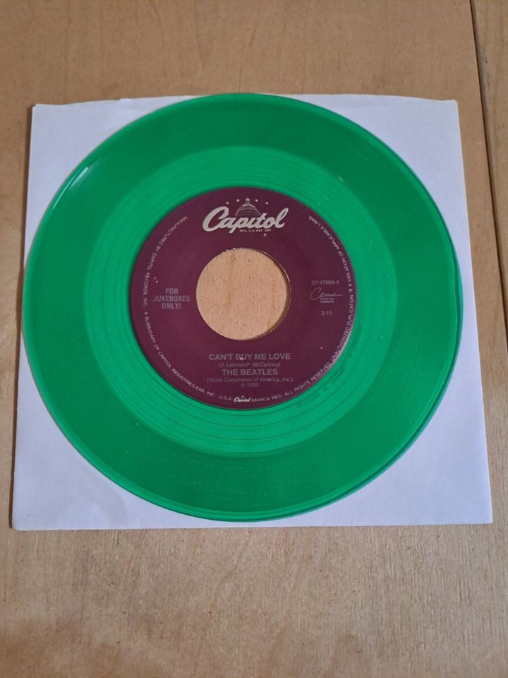 Beatles Green Vinyl Single Can't Buy Me Love in Passau