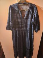 Neuwertiges Kleid von Gina Benotti in 44 Hessen - Karben Vorschau