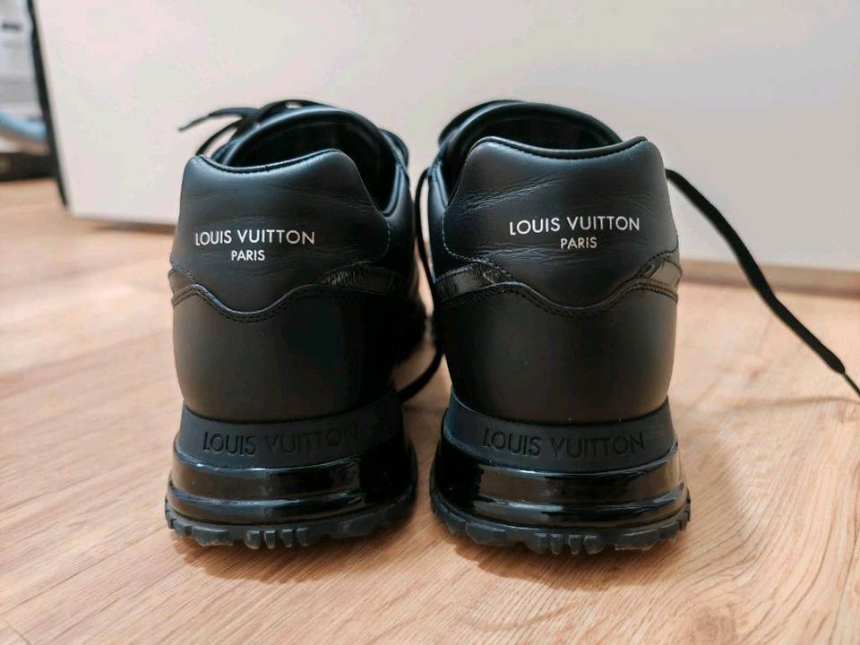 Louis Vuitton Run Away Sneaker 6,5 OVP Rechnung in Berlin