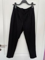" Only " Hose " schwarz schick bequem Gr. 38 S - M Länge 30 Nordrhein-Westfalen - Kempen Vorschau