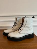 ZARA Boots Leder Gr 40, Echtleder Stiefelette Plateau, wie neu Hessen - Kassel Vorschau