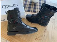 Mjus,Stiefelette, Größe 41, Leder, schwarz, Stickerei, Nieten Nordrhein-Westfalen - Drolshagen Vorschau