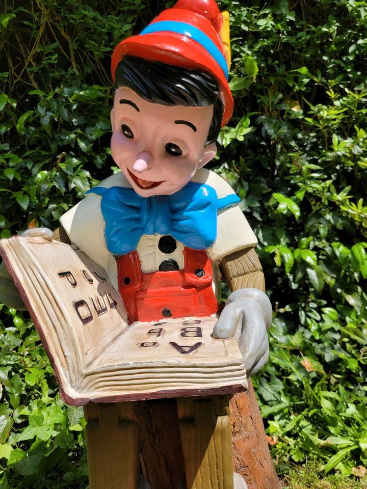 Garten Figur Deko Pinocchio in Frankfurt am Main