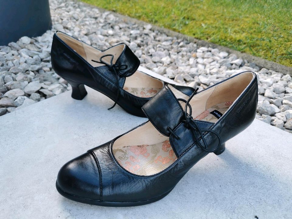 Besondere schwarze Vagabond Echtleder Pumps/Tanzschuhe *GR. 38* in Engelskirchen