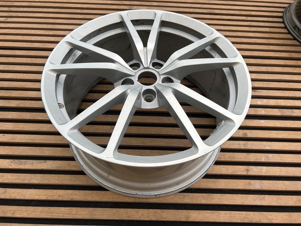 Aston Martin Vantage Alufelge vorne 8.5Jx19 ET49 BG331007LA in Küstriner Vorland