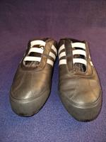 Schwarze Adidas Sneaker-Slipper, Gr. US 9 / EU 42 2/3, gebraucht Bremen - Woltmershausen Vorschau