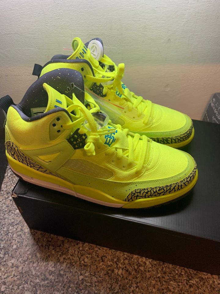 Nike Air Jordan Spizike BHM VOLT EU45 US11 NEU Force Off White in Hochheim am Main