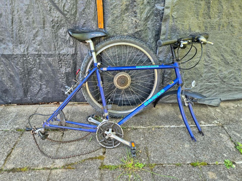 Fahrrad zum wieder herrichten in Friedberg