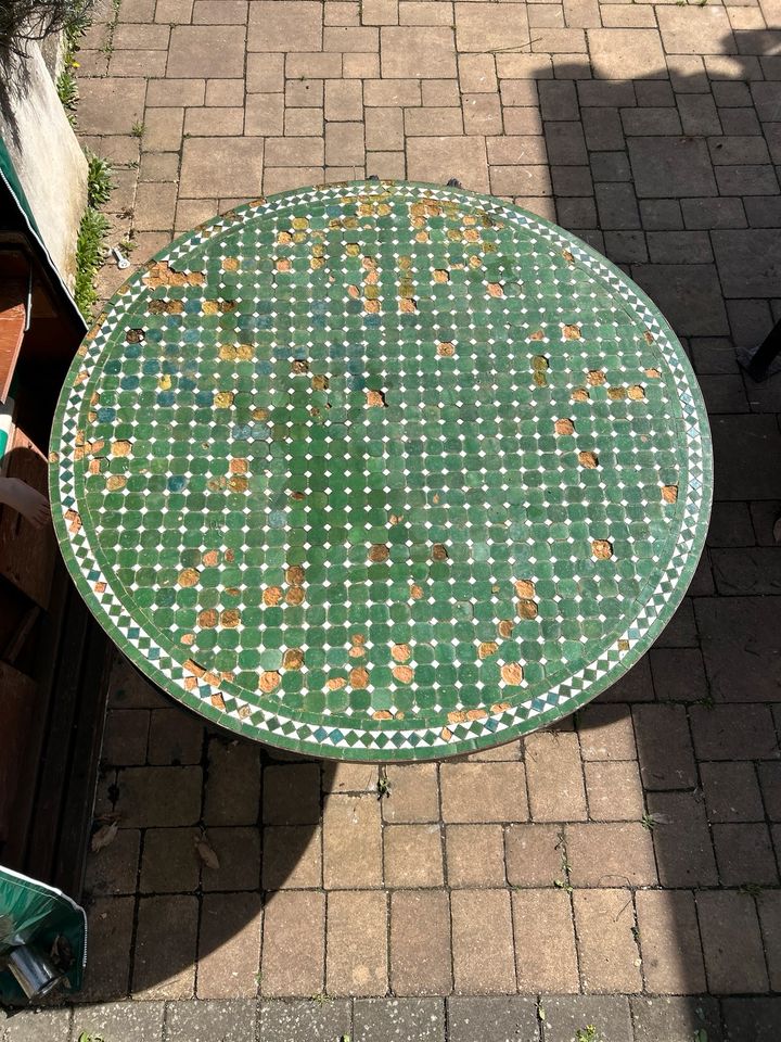Gartentisch Mosaik 120 cm in Neuwied