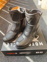 Damen Motorrad Stiefel Gr. 39 mit erhöhtem Absatz 4cm und Sohle Baden-Württemberg - Sandhausen Vorschau