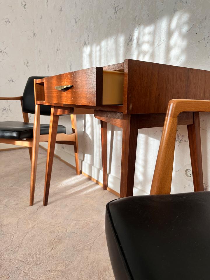 Halle 1 60er Schreibtischstuhl Schreibtisch Stuhl Teak Tisch in Oberursel (Taunus)