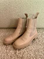 Zara Boots Stiefeletten Beige Größe 37 Bayern - Landshut Vorschau