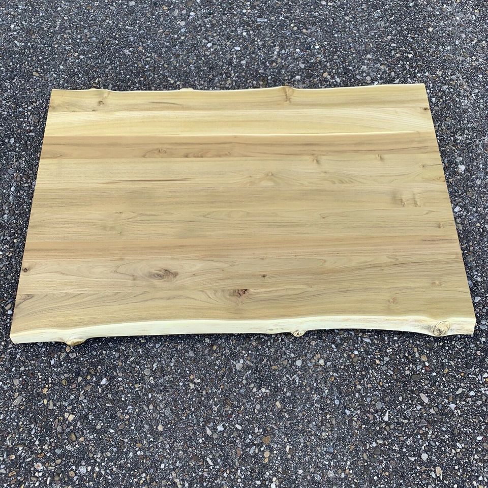 Tischplatte Akazie Massiv Holz mit Baumkante Platte 1300/850/40mm in Nittendorf 