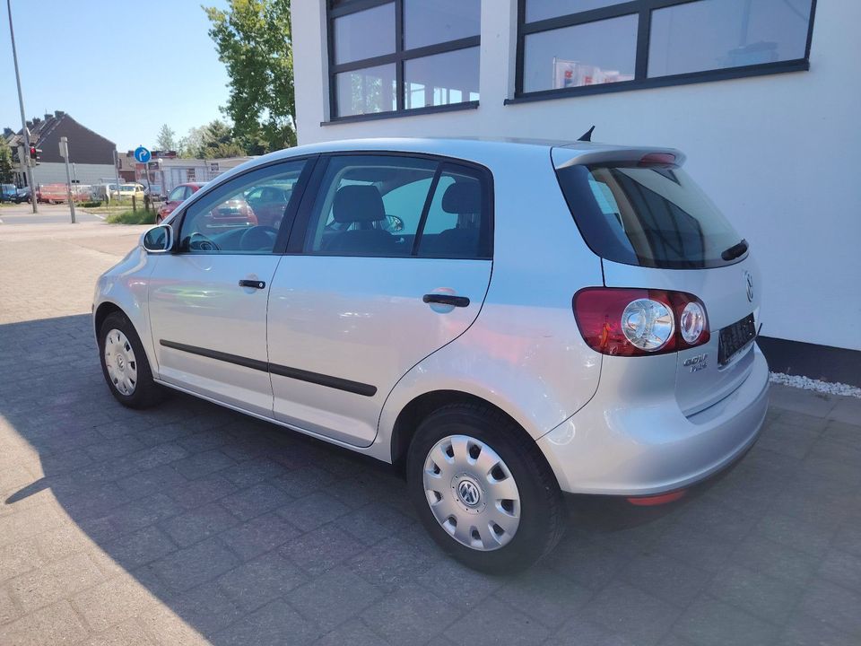 Volkswagen Golf Plus 1.4  Klimatronic Navi. Allwetterreifen in Bremen