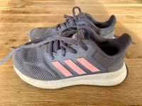 Adidas Turnschuhe Größe 30 Baden-Württemberg - Oberstenfeld Vorschau