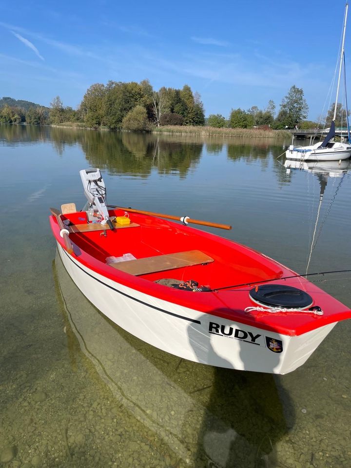 Ruderboot Angelboot Bavaria neuwertig in Emmerting