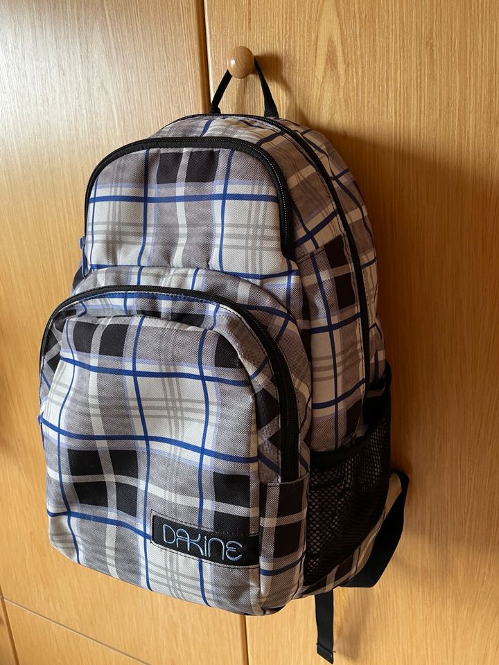 Dakine Rucksack/Schulranzen in Chemnitz