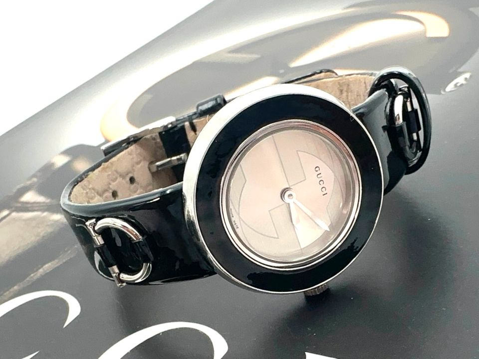 GUCCI 129.5 Ladies Watch Lack Leder Schwarz Steel Armbanduhr Uhr in Schleswig