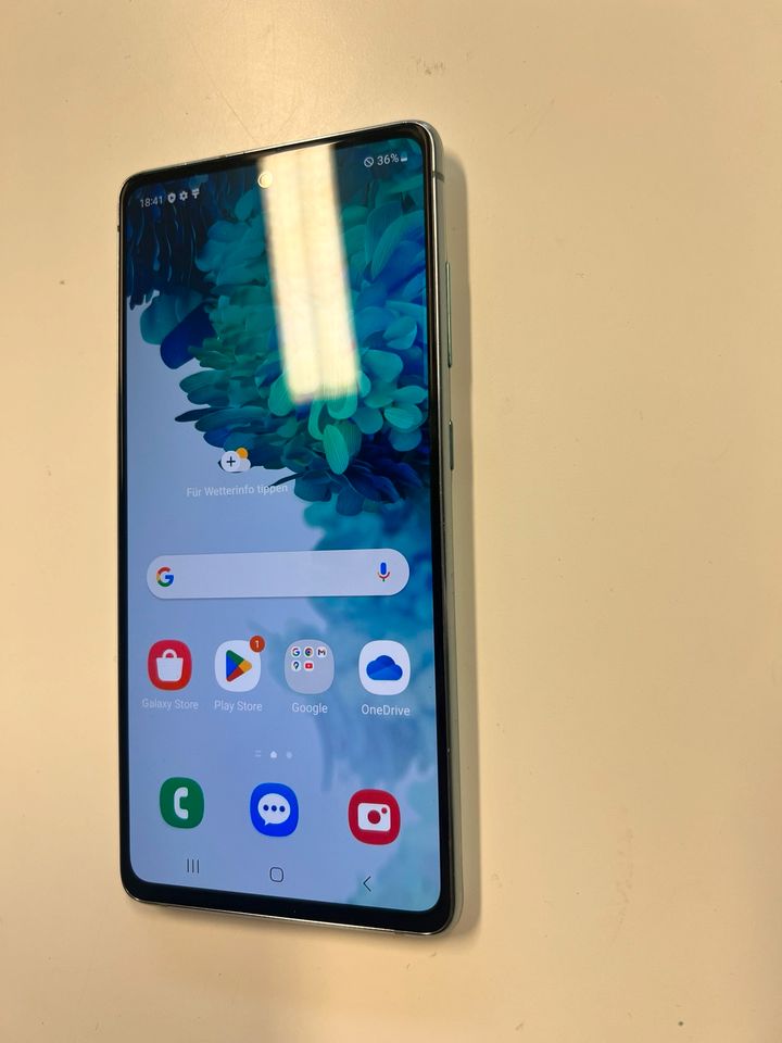 Samsung S20 Fe 5G 128GB neuwertig statt 399€ zzgl 20€ Gutschein in Kiel