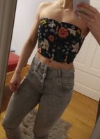 Hollister Crop Top, trägerlos, gesmokt, Blumen, Baumwolle, S 36 Bayern - Landshut Vorschau