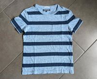 Sehr gut - Tommy Hilfiger Jungen T-Shirt m. Brusttasche Gr. 122 Rheinland-Pfalz - Landau in der Pfalz Vorschau