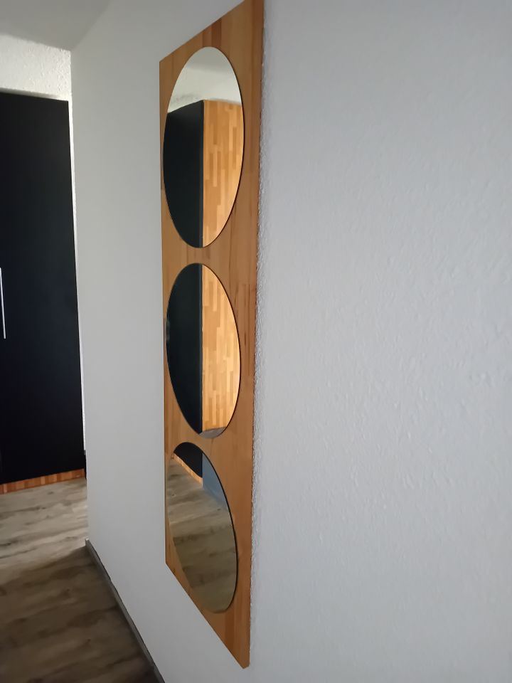 Wandspiegel aus Holz in Sachsenheim