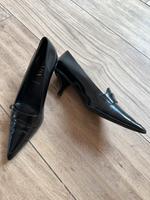 Prada Pumps Kitten Heels Leder schwarz spitz 40,5 TOP München - Trudering-Riem Vorschau