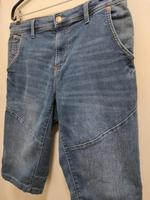 Herren Jeans-Bermudas short jeans Hose Gr. 34 München - Untergiesing-Harlaching Vorschau