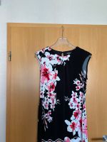 Kleid mit Blumenranken Leipzig - Grünau-Mitte Vorschau