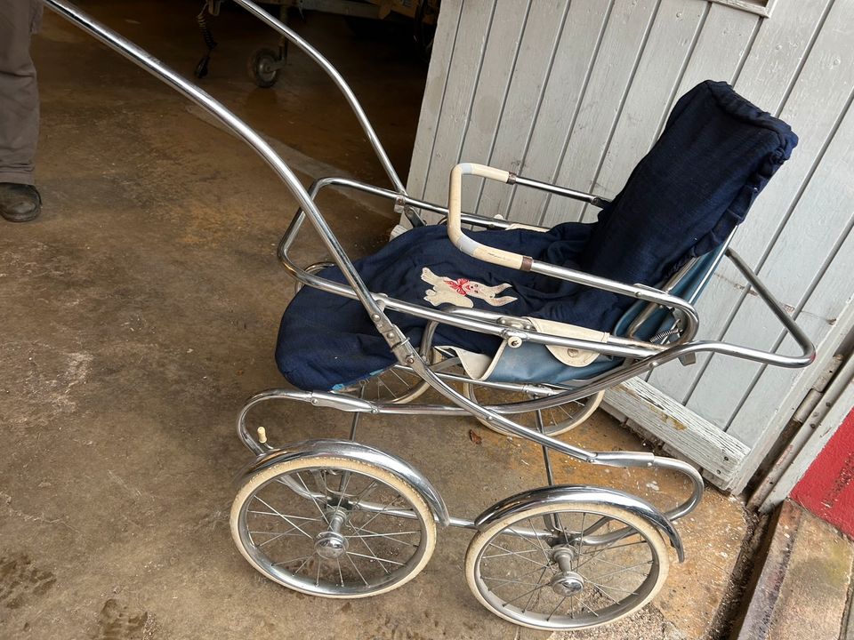 Kinderwagen 1960, Frankonia, alter Kinderwagen in Oberkotzau