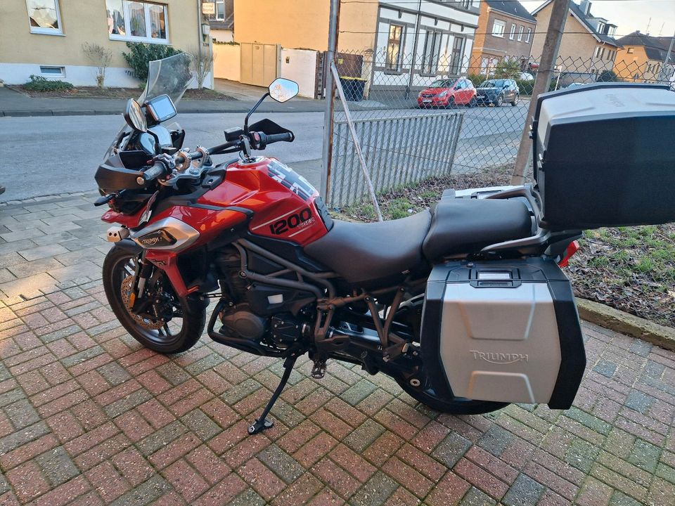 Triumph Tiger XRT Full Dresser in Mönchengladbach