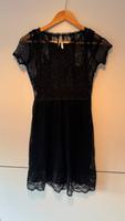 Schwarzes Pepe Jeans Spitzenkleid Hessen - Rosbach (v d Höhe) Vorschau