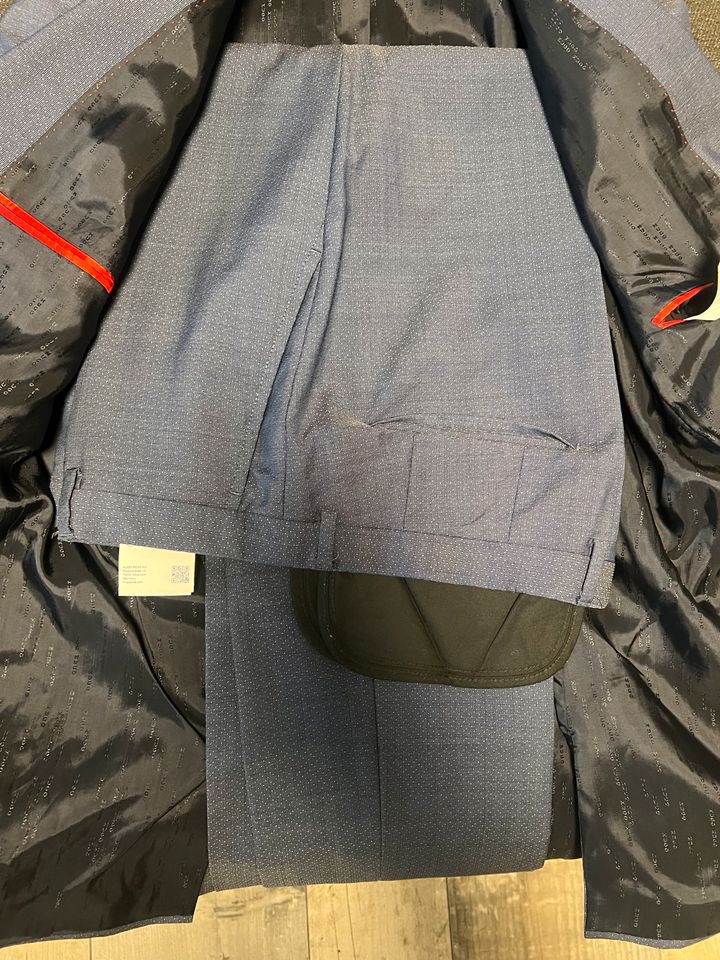 Hugo Boss Anzug dunkelblau Gr. 50 slim Astian/Hets neu in Ellwangen (Jagst)