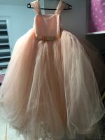 Mädchen Wunderschönes Prinzessin Kleid Lachs 9 J. Dortmund - Eving Vorschau