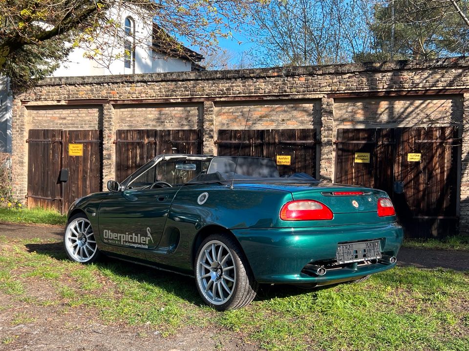 MG F Rover MGF Sommer-Cabrio Roadster Youngtimer in Berlin