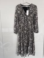 Neues Kleid mit Blumen Dortmund - Wickede Vorschau