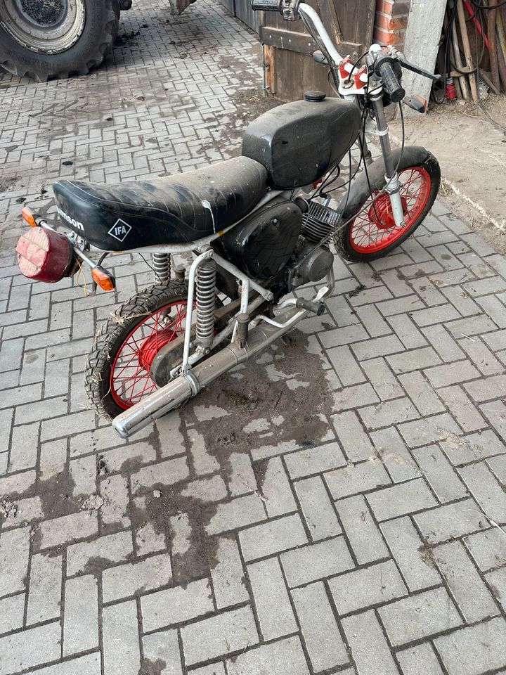 Simson s50 s51 in Lenzen (Elbe)