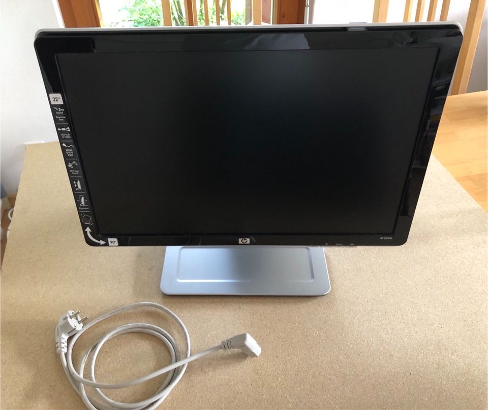 HP 2229h Monitor 22“ Zoll Drehbar USB Hub Bildschirm in München