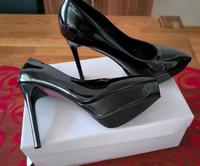 High Heels Plateau Lack Pumps Neu schwarz Gr. 40 eher 39 Hessen - Allendorf Vorschau