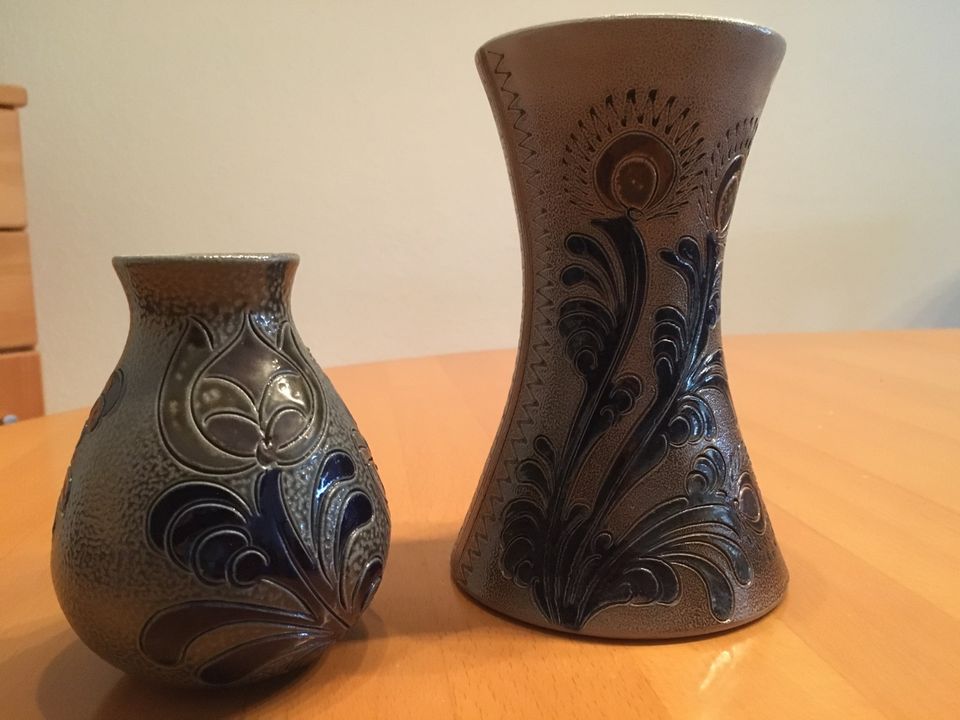 Salzkeramik Vase, Bierseidel, kleine Wandkeramik oder Untersetzer in Kinderhaus