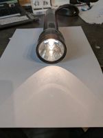 Maglite Taschenlampe 2 x Mono Batterien neu Duracell Hessen - Hanau Vorschau