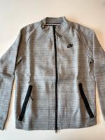 Nike Vintage Jacke Sweater Tech Grau / Schwarz Gr. S Bayern - Rosenheim Vorschau